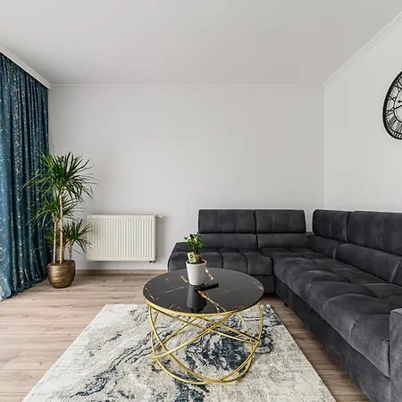 Apartament Romaly